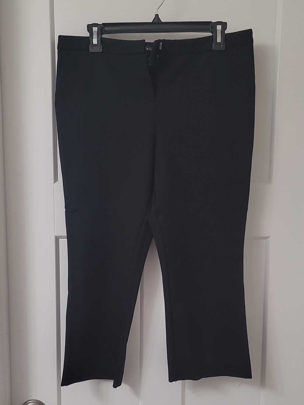 Max & Mia Black Ankle Pants SZ Large